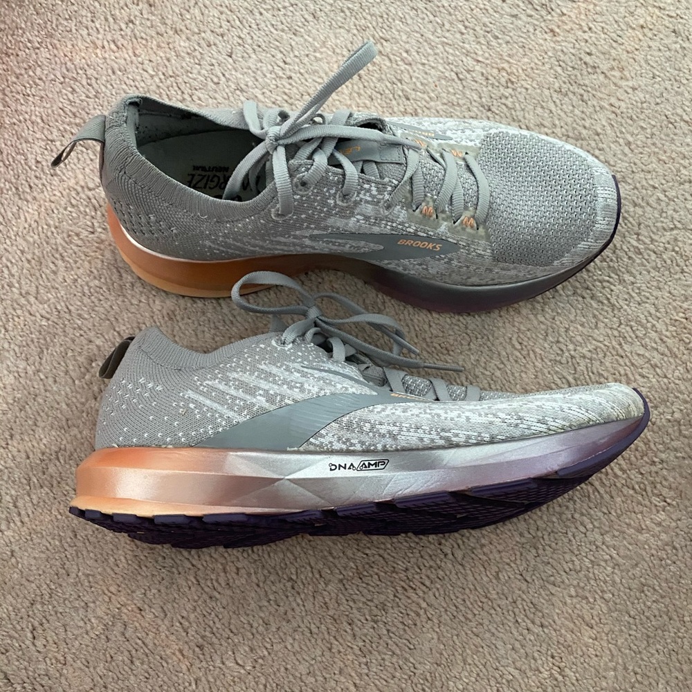 BOOKS- RUNNING, WOMENS